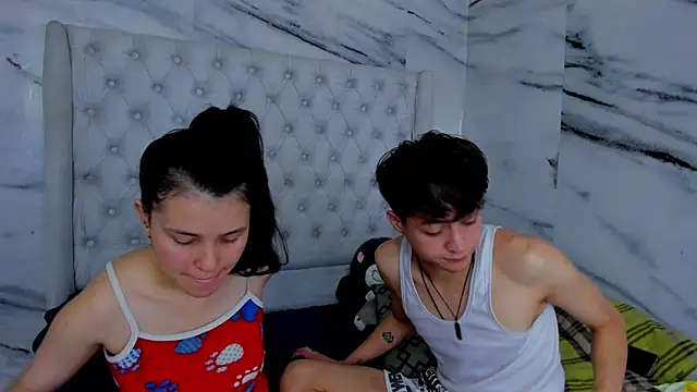 Snapshot of Ari_and_Storm chatting on February 1, 2026, 11:41 am Ari and Storm online show from February 1, 2026, 11:41 am