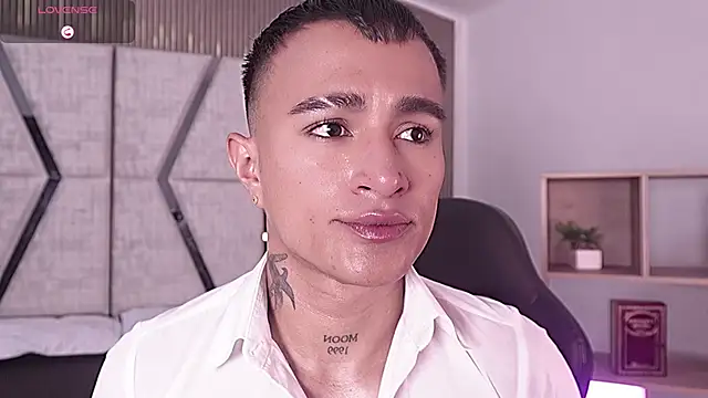 LiamDeep online show from February 12, 2026, 8:30 pm