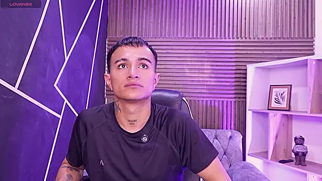 LiamDeep online show from February 26, 2026, 3:01 pm