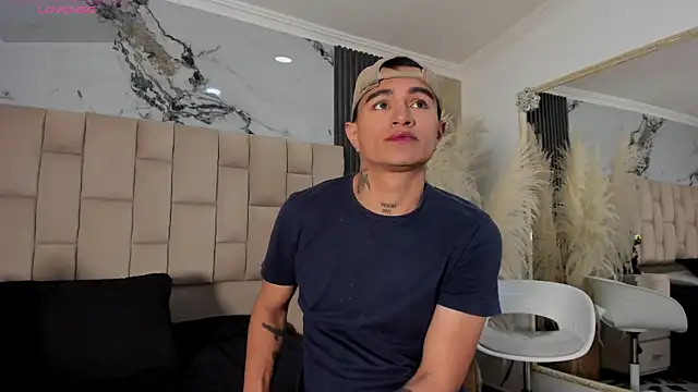 LiamDeep online show from March 22, 2026, 8:21 pm