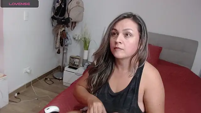 Snapshot of sophie_lopez1 chatting on December 5, 2024, 3:09 am sophie lopez1 online show from December 5, 2024, 3:09 am