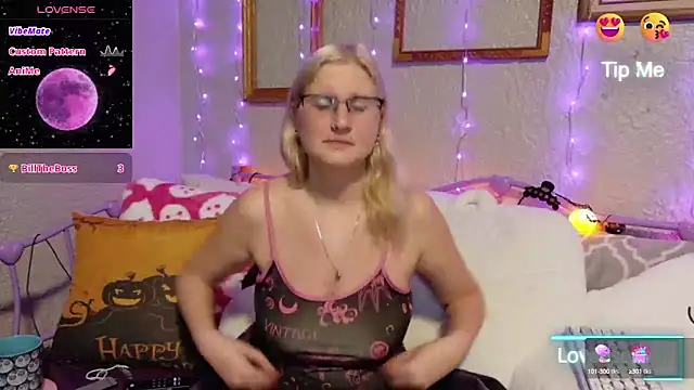 Snapshot of samanthamalichite chatting on September 29, 2025, 9:05 am samanthamalichite online show from September 29, 2025, 9:05 am