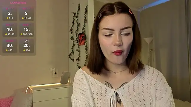 Snapshot of PurrrBerry chatting on October 11, 2025, 5:41 am PurrrBerry online show from October 11, 2025, 5:41 am