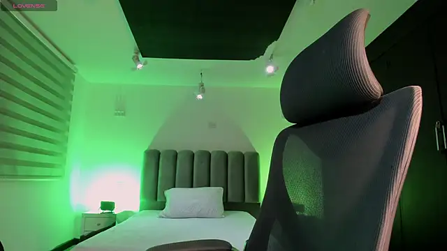 SkyThompson online show from September 11, 2025, 4:12 am