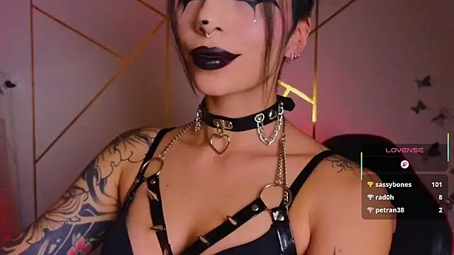 Snapshot of Hollyxx_ chatting on October 4, 2025, 5:42 am Hollyxx online show from October 4, 2025, 5:42 am