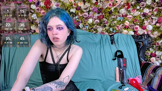 NoelleGothicShadow online show from January 15, 2026, 5:44 am