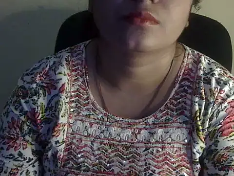 Snapshot of Aanya_Hazel chatting on November 22, 2025, 10:47 am Aanya Hazel online show from November 22, 2025, 10:47 am