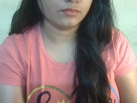 Snapshot of Aanya_Hazel chatting on November 6, 2025, 12:36 am Aanya Hazel online show from November 6, 2025, 12:36 am