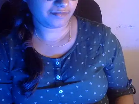 Snapshot of Aanya_Hazel chatting on September 27, 2025, 4:46 pm Aanya Hazel online show from September 27, 2025, 4:46 pm