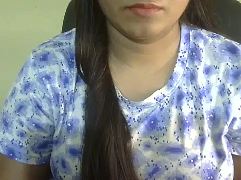 Snapshot of Aanya_Hazel chatting on October 29, 2025, 10:09 pm Aanya Hazel online show from October 29, 2025, 10:09 pm