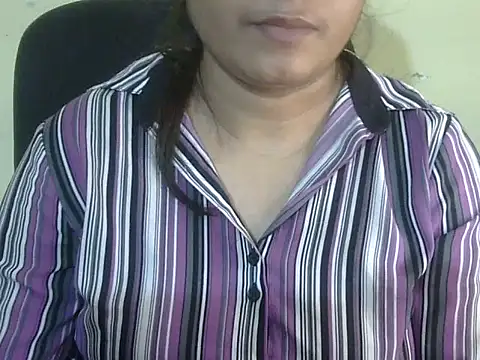 Snapshot of Aanya_Hazel chatting on October 2, 2025, 2:31 pm Aanya Hazel online show from October 2, 2025, 2:31 pm