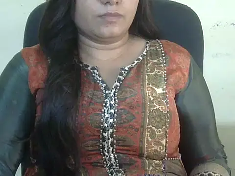 Snapshot of Aanya_Hazel chatting on October 16, 2025, 9:12 pm Aanya Hazel online show from October 16, 2025, 9:12 pm