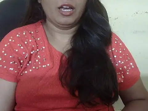 Snapshot of Aanya_Hazel chatting on October 15, 2025, 9:45 pm Aanya Hazel online show from October 15, 2025, 9:45 pm