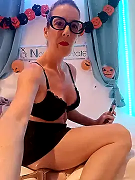 Naughtyeva16 online show from October 9, 2025, 9:43 am