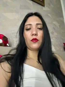 PrincessYYara online show from May 17, 2026, 8:31 pm