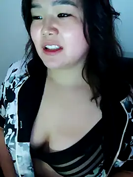 Snapshot of Innogin chatting on December 20, 2025, 6:22 pm Innogin online show from December 20, 2025, 6:22 pm