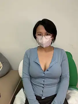 Snapshot of pumpkin_91 chatting on October 27, 2025, 12:39 pm pumpkin 91 online show from October 27, 2025, 12:39 pm