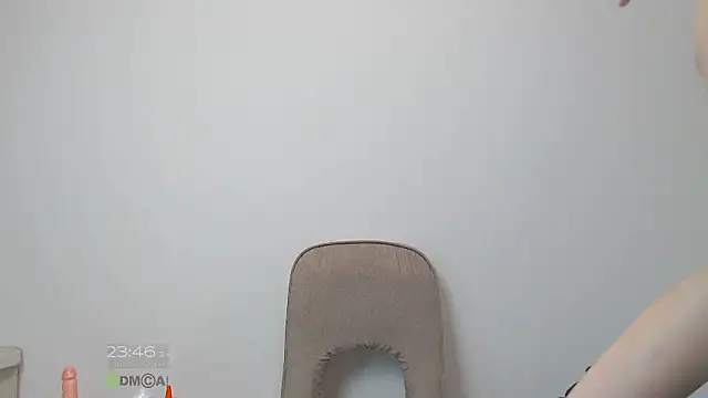 Snapshot of CocoaMilk18 chatting on July 19, 2026, 2:47 pm CocoaMilk18 online show from July 19, 2026, 2:47 pm