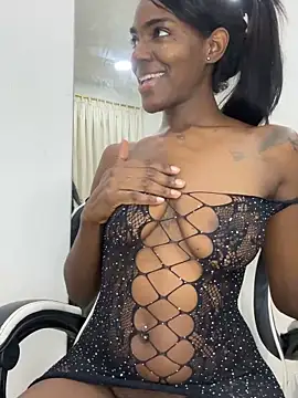 Snapshot of Alma_Stevenson chatting on May 29, 2026, 3:29 pm Alma Stevenson online show from May 29, 2026, 3:29 pm