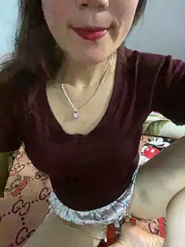 Snapshot of Pyy07 chatting on November 10, 2025, 12:32 pm Pyy07 online show from November 10, 2025, 12:32 pm