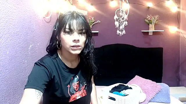 Snapshot of brenda_smile33 chatting on September 17, 2025, 1:35 pm brenda smile33 online show from September 17, 2025, 1:35 pm