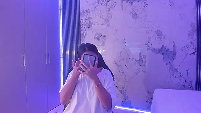 Laly Cherry  online show from September 9, 2025, 12:14 pm