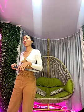Snapshot of Kiara_Zahiri__ chatting on September 9, 2025, 11:08 am Kiara Zahiri online show from September 9, 2025, 11:08 am