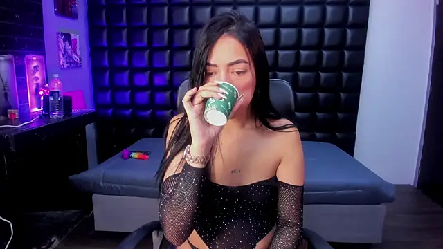 ashlyy sweet  online show from April 8, 2026, 2:29 pm