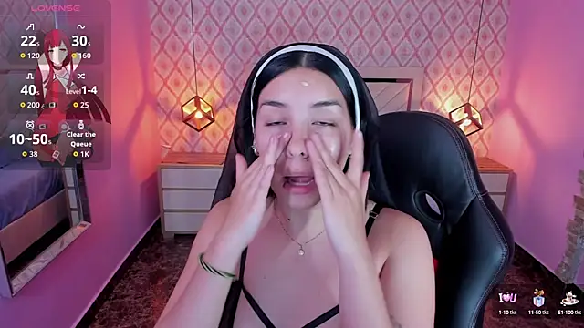 Snapshot of CHRISTY_TEIGEN4 chatting on September 8, 2025, 7:24 pm CHRISTY TEIGEN4 online show from September 8, 2025, 7:24 pm