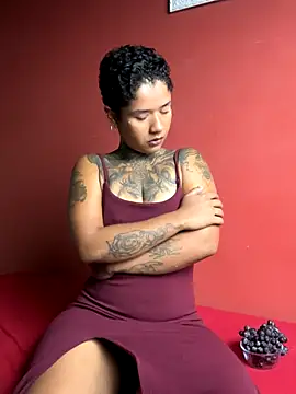 Snapshot of xbigpeach chatting on October 9, 2025, 10:10 pm xbigpeach online show from October 9, 2025, 10:10 pm