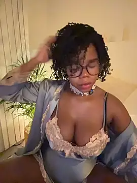 Snapshot of Sweet-Jade chatting on July 18, 2026, 11:57 pm Sweet-Jade online show from July 18, 2026, 11:57 pm