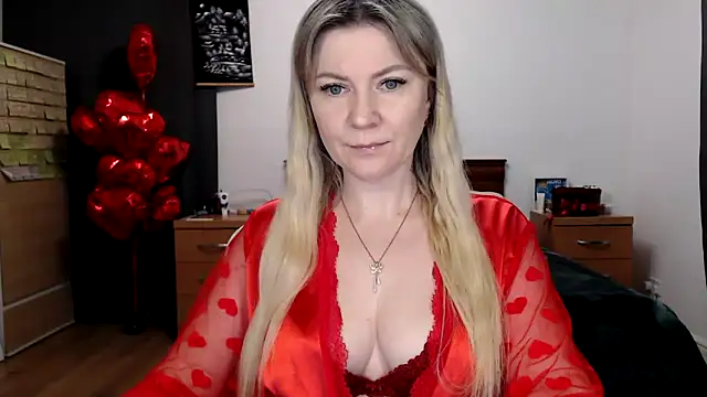 Snapshot of ParadiseAlina chatting on February 13, 2026, 9:15 pm ParadiseAlina online show from February 13, 2026, 9:15 pm