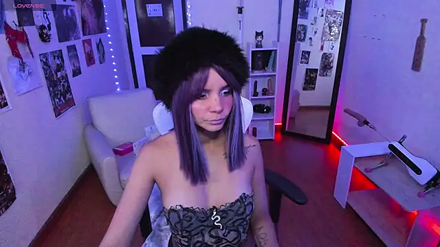 sakuraa of online show from September 30, 2025, 11:27 am