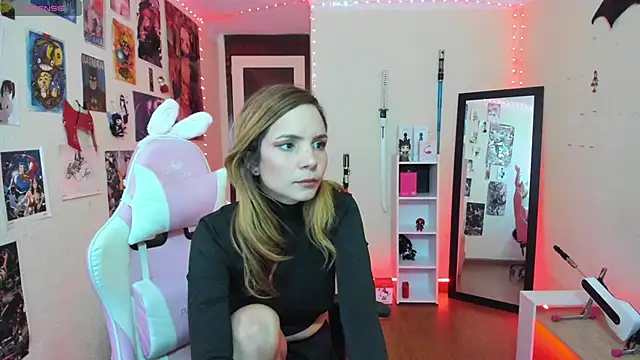 sakuraa of online show from September 27, 2025, 11:27 am