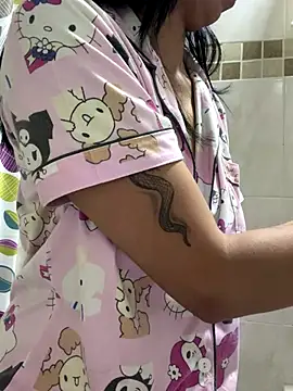 Snapshot of Clawd_hot chatting on December 17, 2025, 1:38 pm Clawd hot online show from December 17, 2025, 1:38 pm