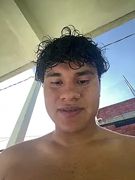 VRGUD0N19cm online show from April 14, 2026, 9:20 pm