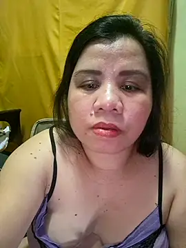 hotlyn45 online show from October 21, 2025, 12:15 pm