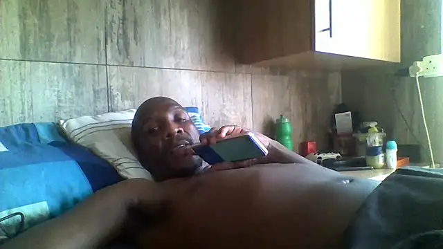 Snapshot of longdickson12345 chatting on October 16, 2025, 10:12 am longdickson12345 online show from October 16, 2025, 10:12 am