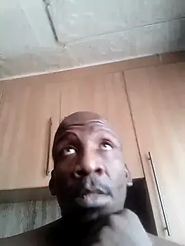 Snapshot of longdickson12345 chatting on October 10, 2025, 11:33 am longdickson12345 online show from October 10, 2025, 11:33 am