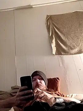 Poundtown1226 online show from February 16, 2026, 4:33 am