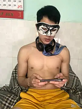 anhkiet huang online show from October 23, 2025, 4:33 am