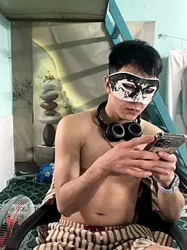 anhkiet huang online show from October 17, 2025, 7:11 am