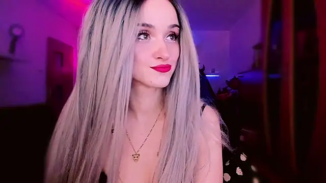 MistressJolie online show from February 20, 2026, 4:53 pm