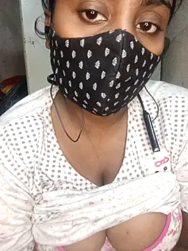 Snapshot of Schii69 chatting on January 9, 2026, 9:11 pm Schii69 online show from January 9, 2026, 9:11 pm