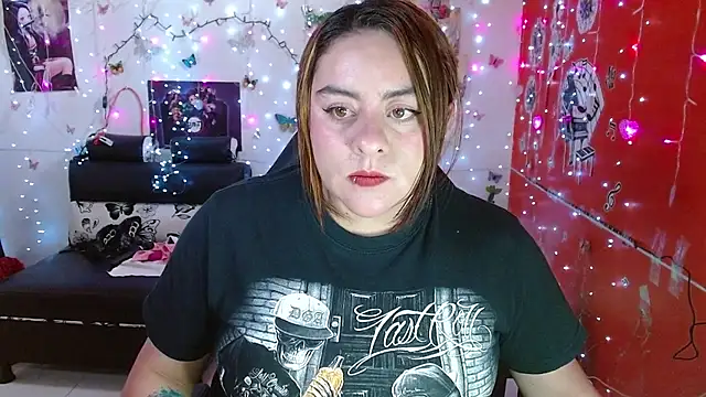 Snapshot of carol_20 chatting on September 12, 2025, 6:40 pm carol 20 online show from September 12, 2025, 6:40 pm