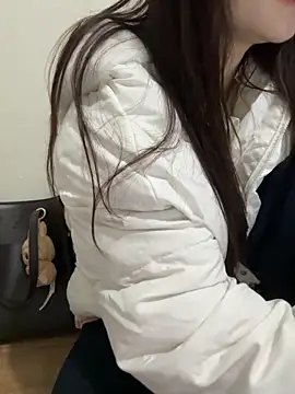 Snapshot of susu_baby chatting on November 4, 2025, 6:06 am susu baby online show from November 4, 2025, 6:06 am