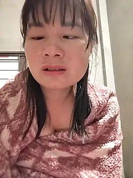 Snapshot of kute-00 chatting on December 18, 2025, 12:38 am kute-00 online show from December 18, 2025, 12:38 am