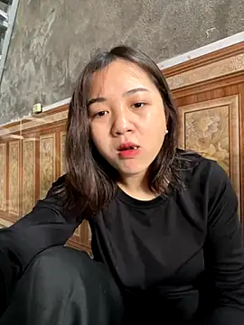 Snapshot of Lonnina chatting on October 31, 2025, 2:08 am Lonnina online show from October 31, 2025, 2:08 am