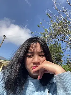 Snapshot of Lonnina chatting on December 19, 2025, 3:10 am Lonnina online show from December 19, 2025, 3:10 am