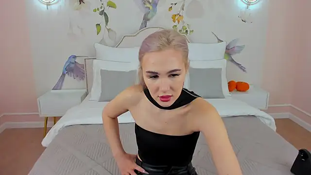 Snapshot of BarbieMilne chatting on October 11, 2025, 3:13 pm BarbieMilne online show from October 11, 2025, 3:13 pm